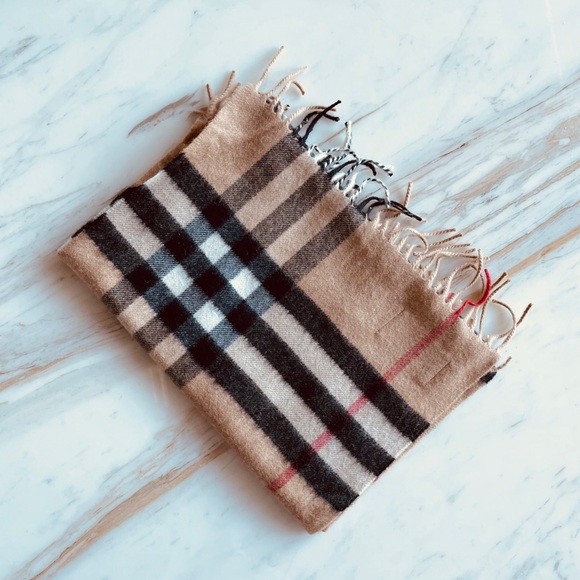 Burberry Check Cashmere Scarf - Picture 2 of 6